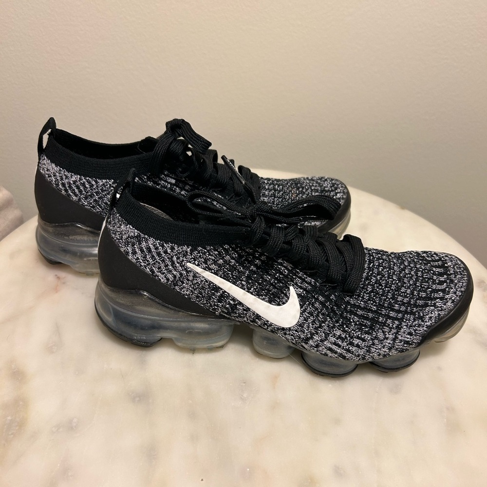 Woman Nike Vapormax Flynit 3 Oreos